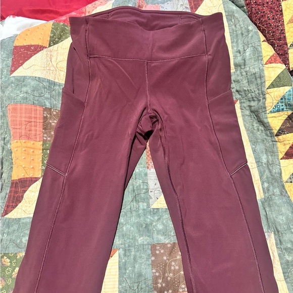 SOLD - Lululemon Invigorate Leggings Size 4 - Picture 3 of 5